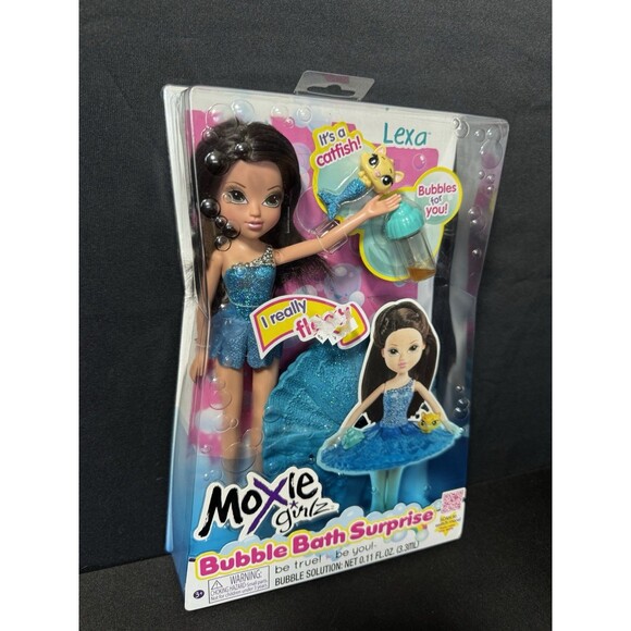 Moxie Girlz Bubble Bath Surprise Lexa Doll Floats in Water With Pet & Bubble - Picture 2 of 8